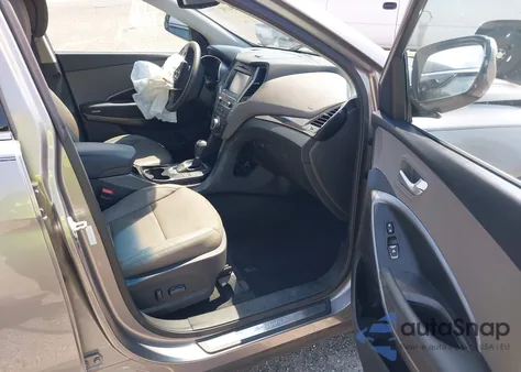 2017 Hyundai Santa Fe Sport 2.4L z USA, uszkodzony, nr VIN 5XYZU3LB6HG427666